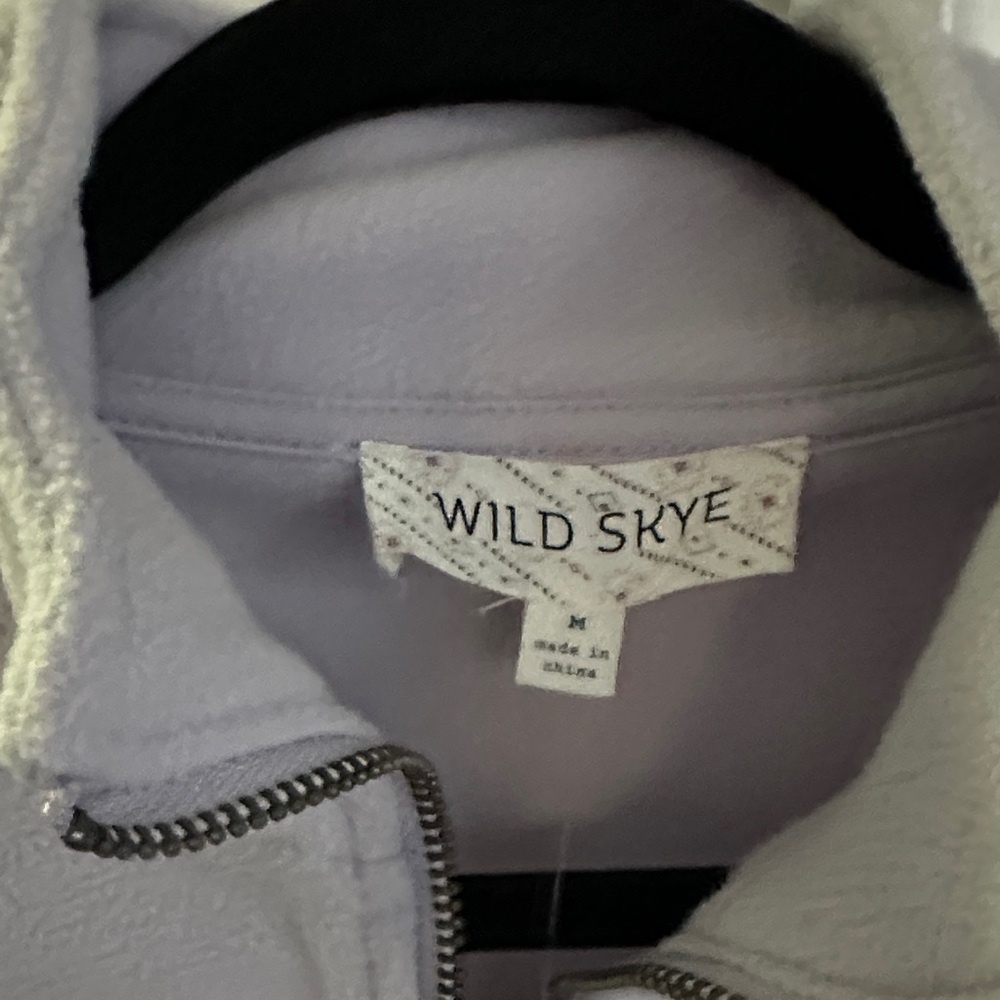 Wild Skye Lavender Fleece Pullover - Picture 2 of 3